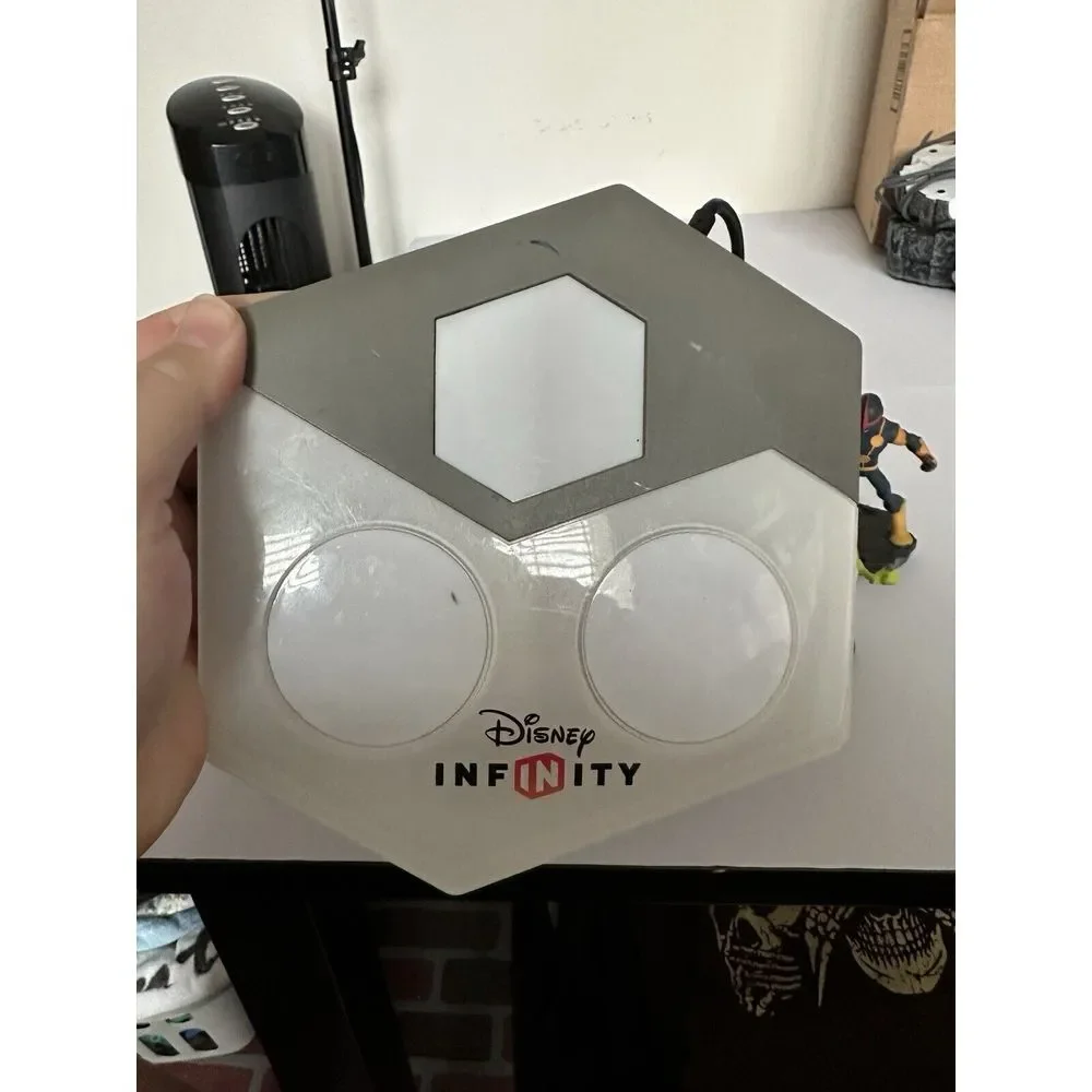 Pixar Disney Infinity‎ Lot of 17 Characters Plus Portal *